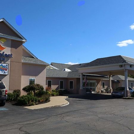 Comfort Inn Splash Harbor Bellville Exterior photo