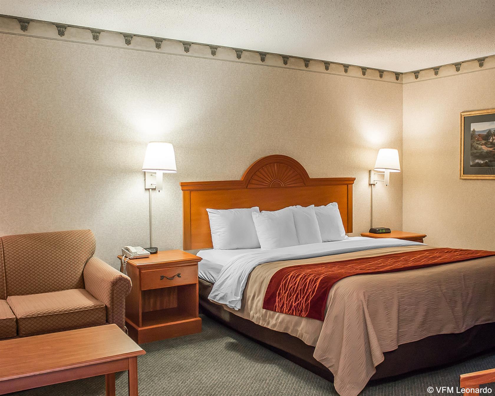 Comfort Inn Splash Harbor Bellville Exterior photo