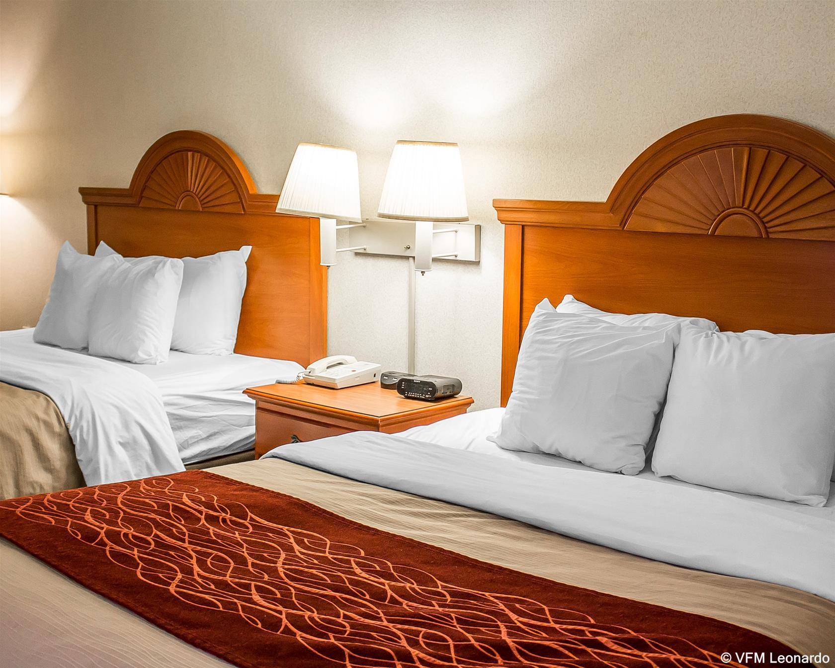 Comfort Inn Splash Harbor Bellville Exterior photo